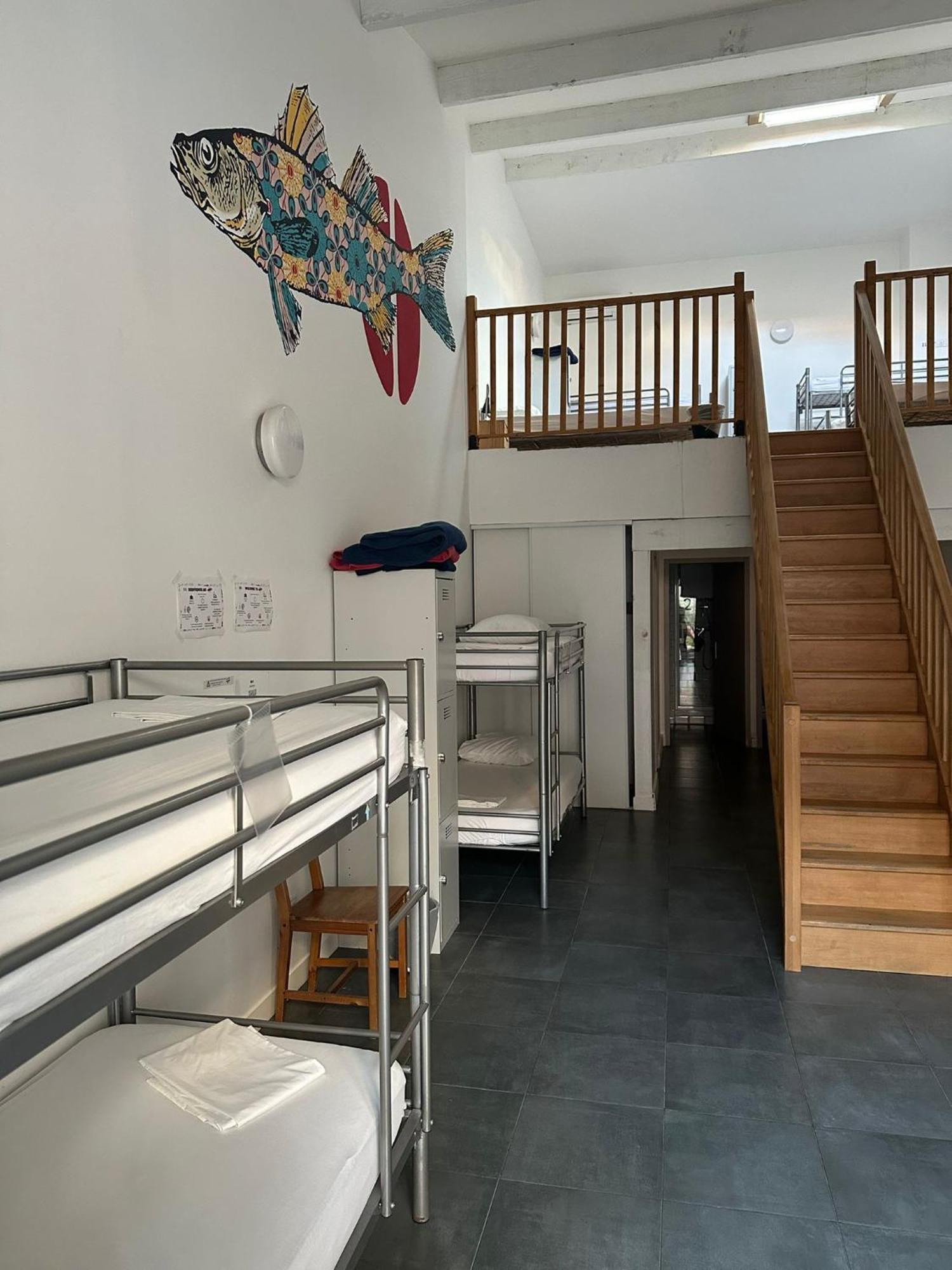 Vertigo Vieux-port Hostal *